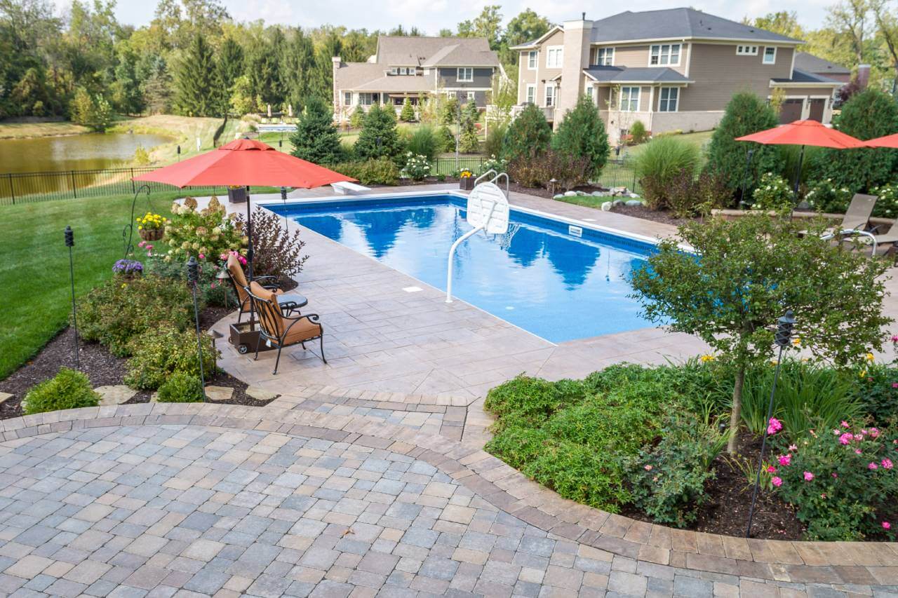 spring-dream-pool